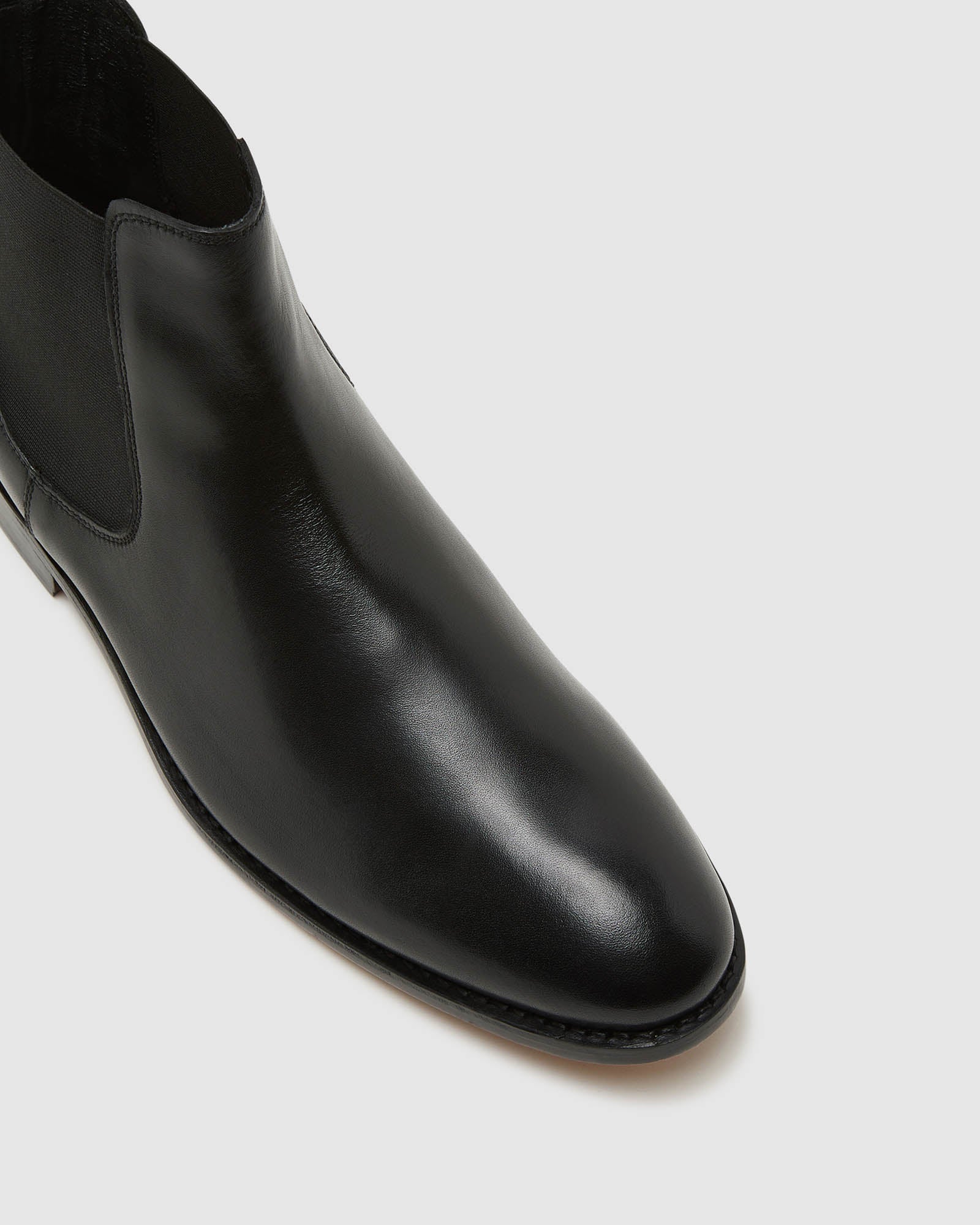 GAUGE GOODYEAR WELTED CHELSEA BOOT