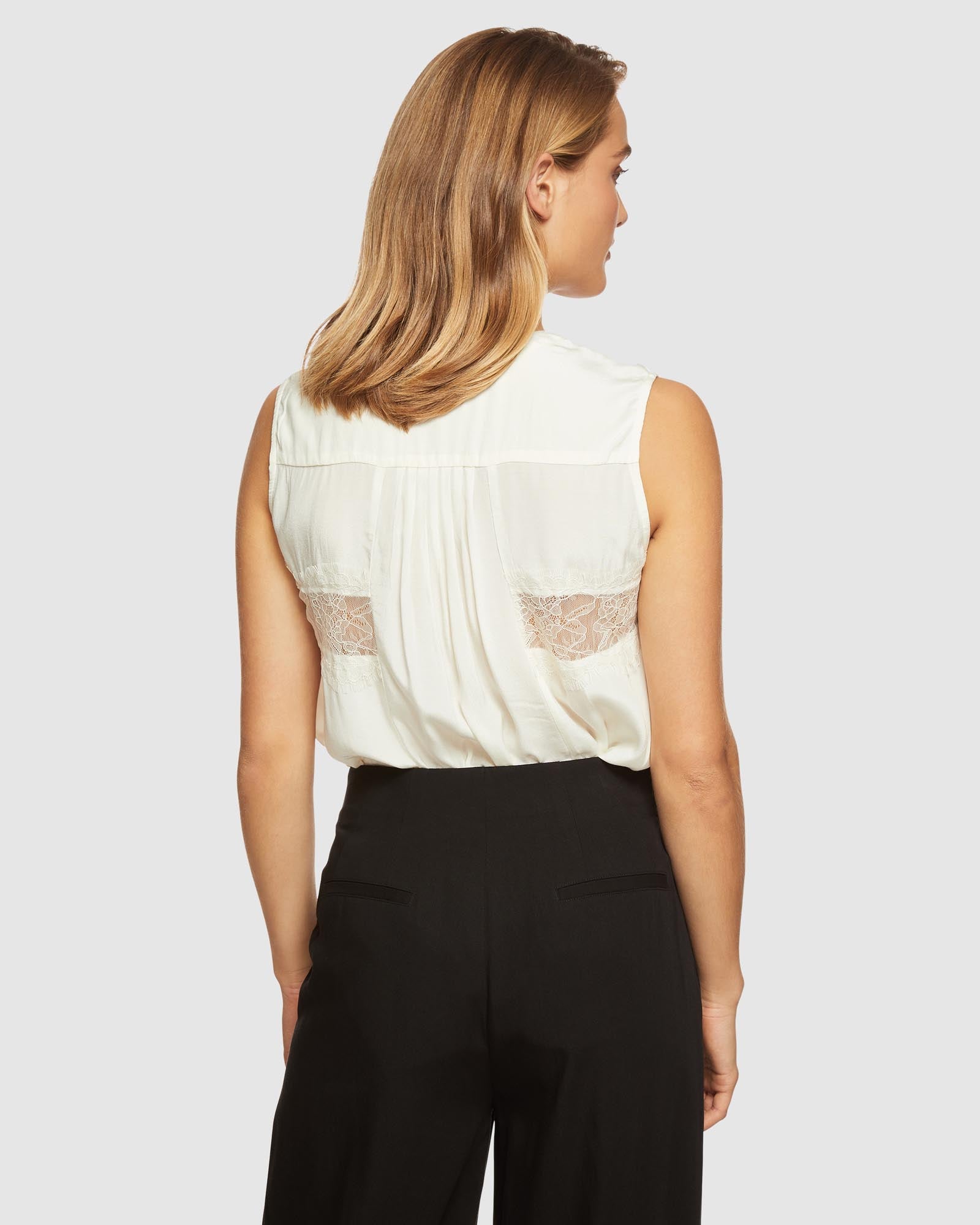 SOFIA LACE INSERT SLEEVELESS SHIRT