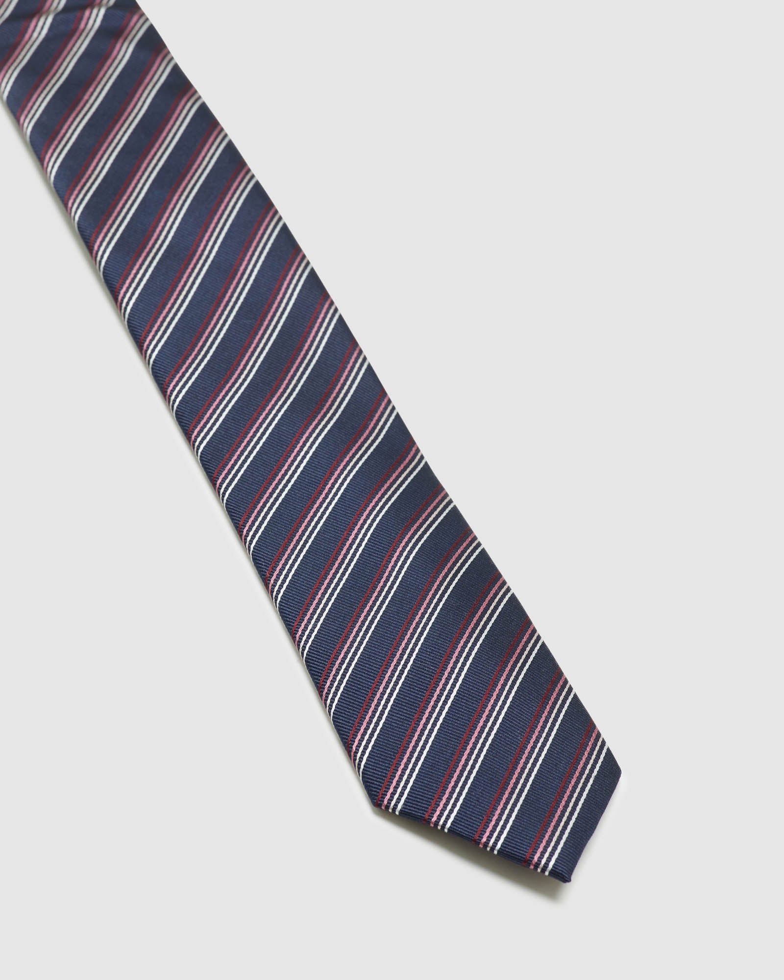 STRINGS SILK TIE