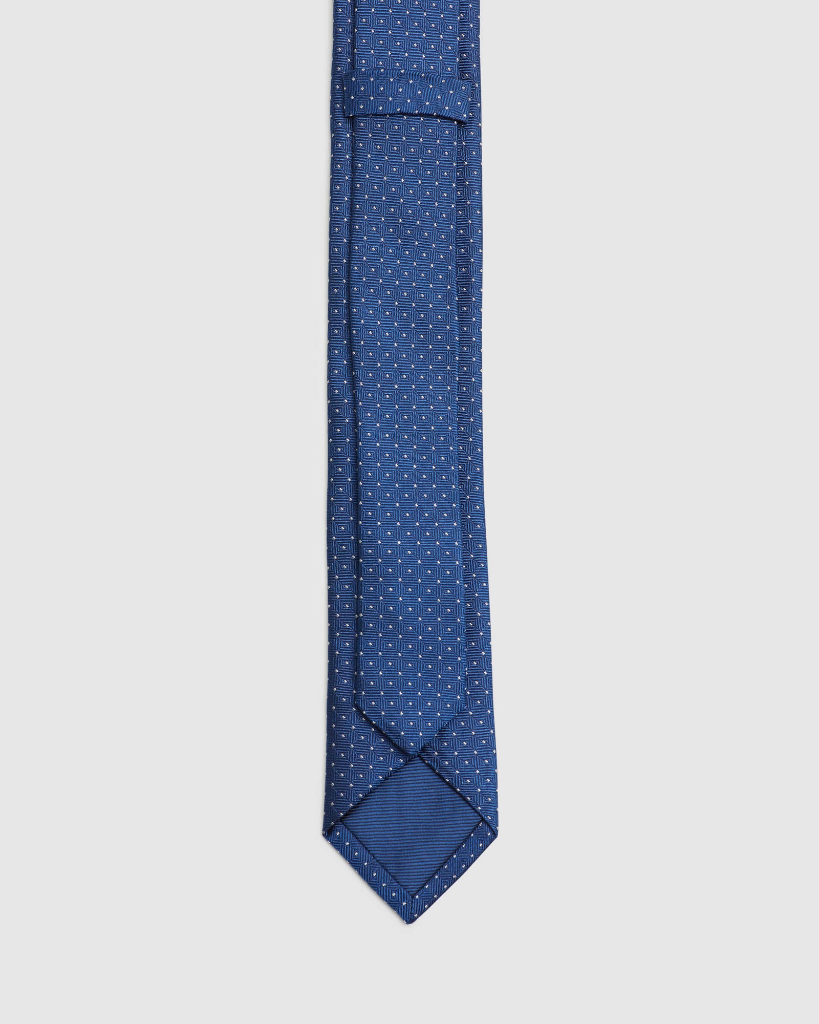 INTO THE MAZE SILK TIE