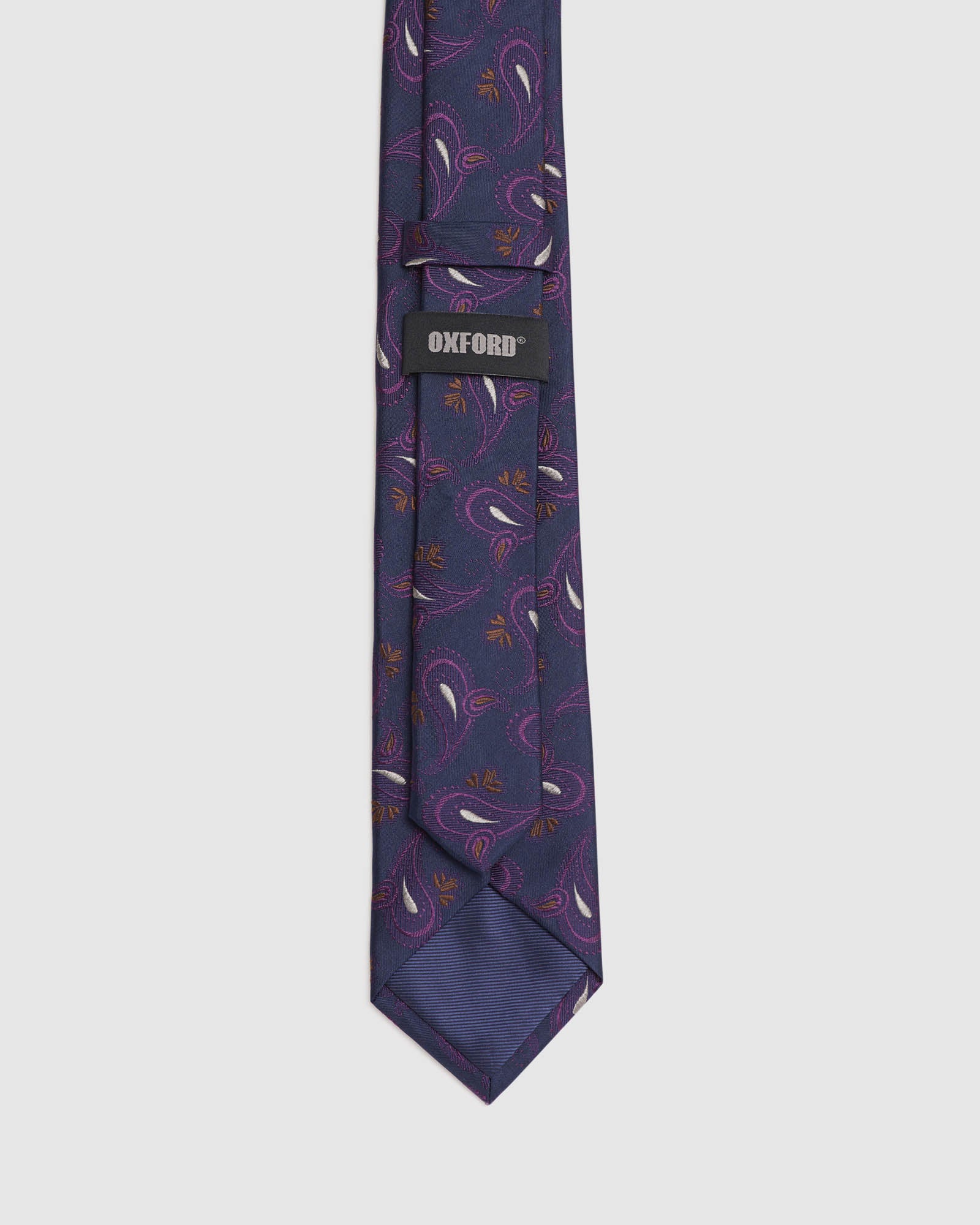 LARGE PAISLEY DESIGN TIE