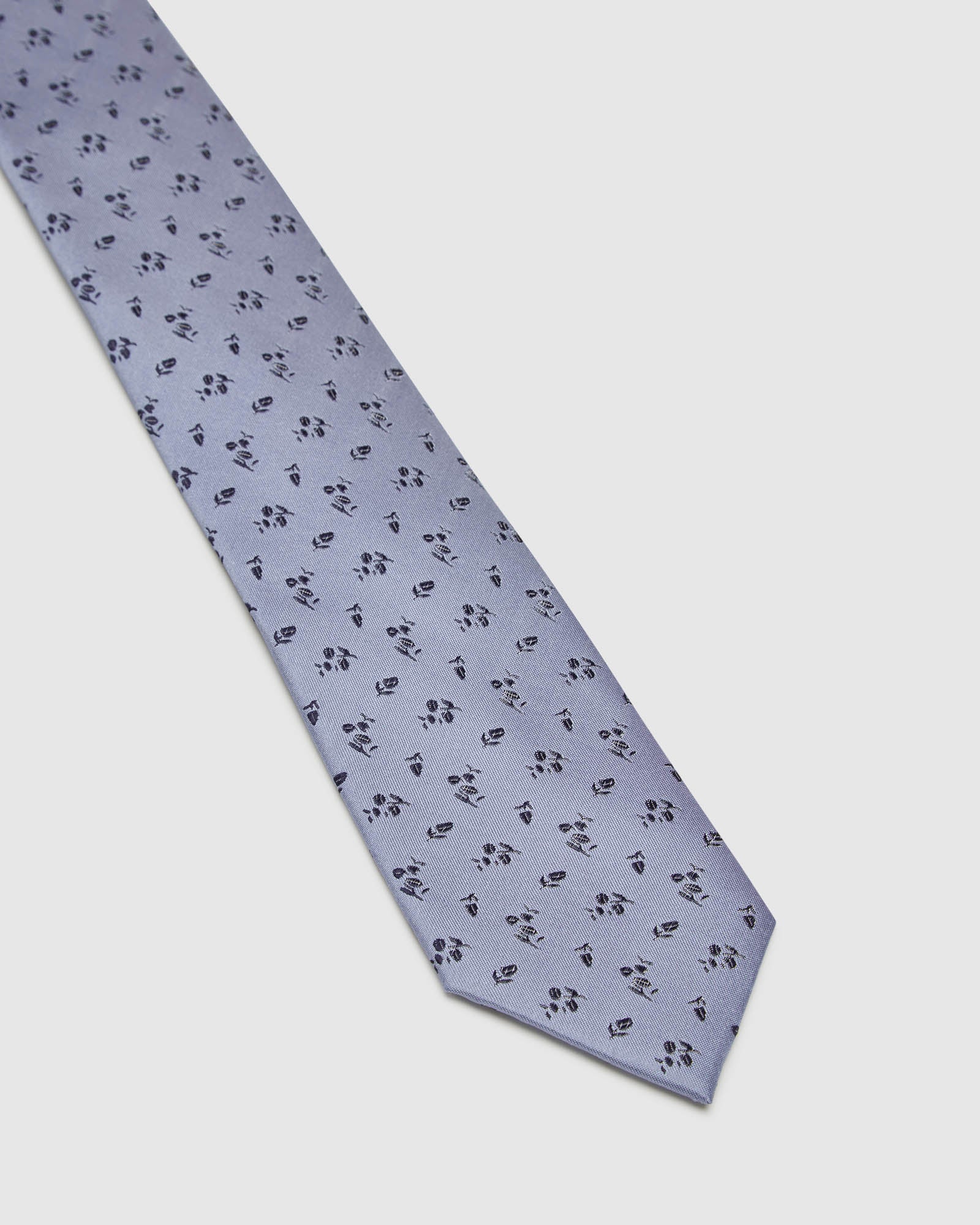 SILK DAINTY FLORAL TIE