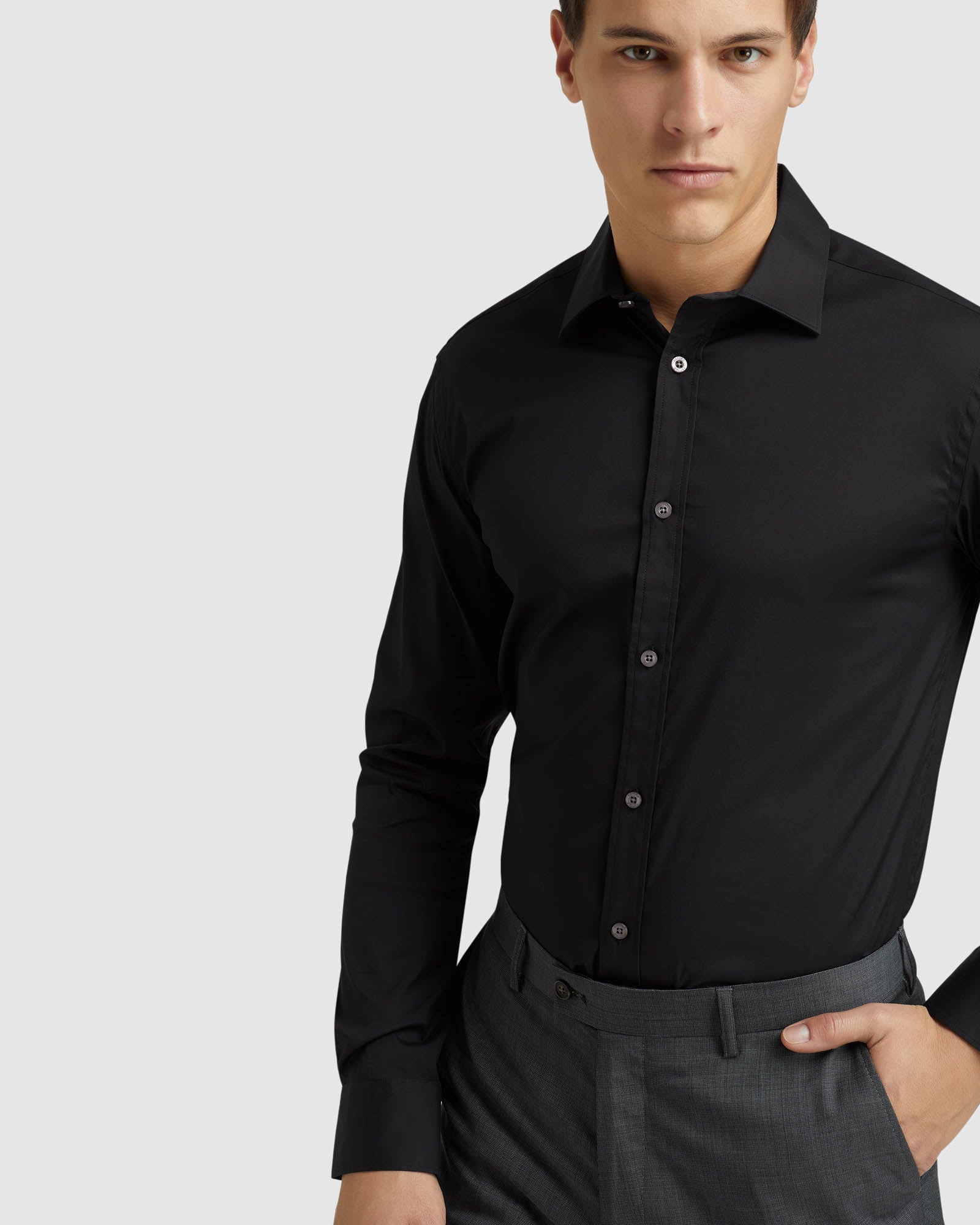 BLACK STRETCH TRAVEL SHIRT