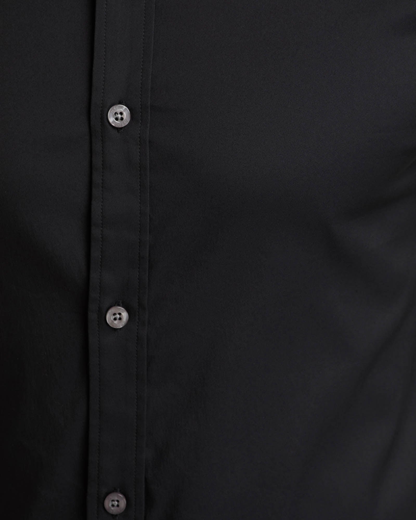 BLACK STRETCH TRAVEL SHIRT