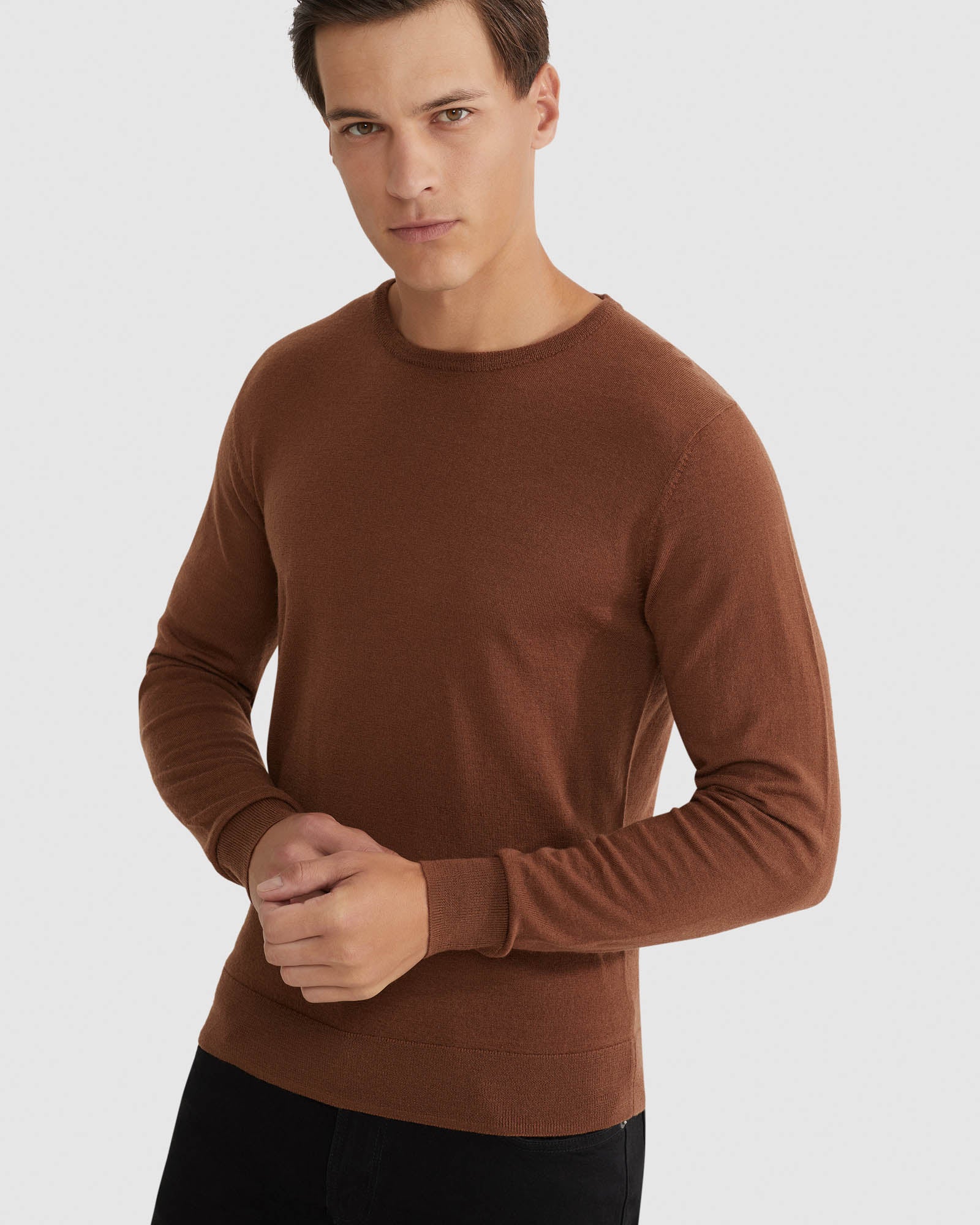 MERINO CREW NECK KNITTED PULLOVER