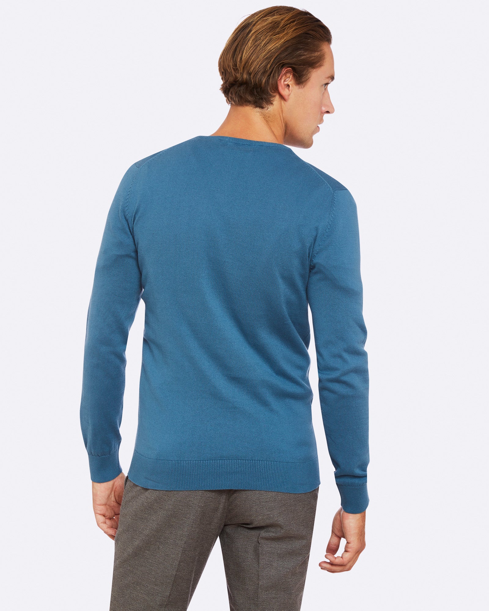 BASIC COTTON V-NECK PULLOVER