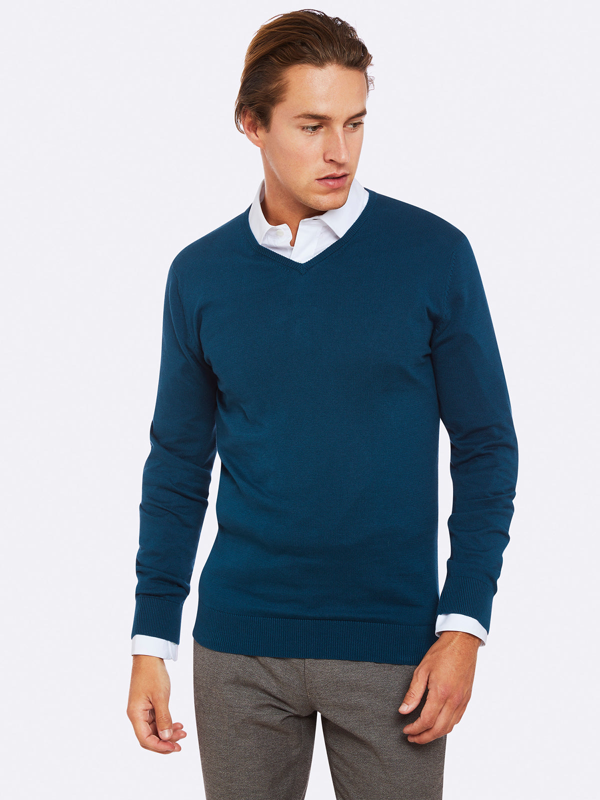 BASIC COTTON V-NECK PULLOVER