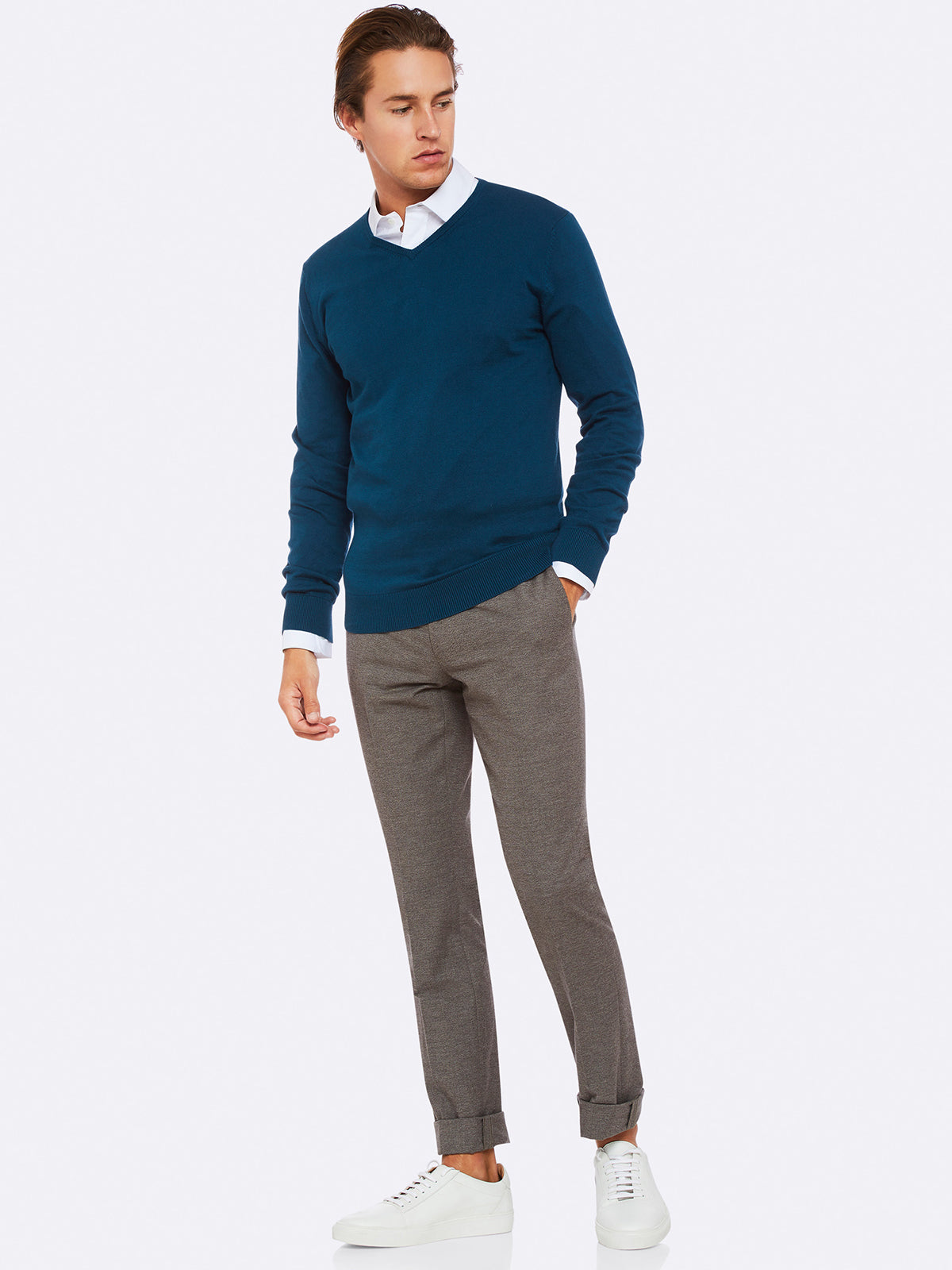 BASIC COTTON V-NECK PULLOVER