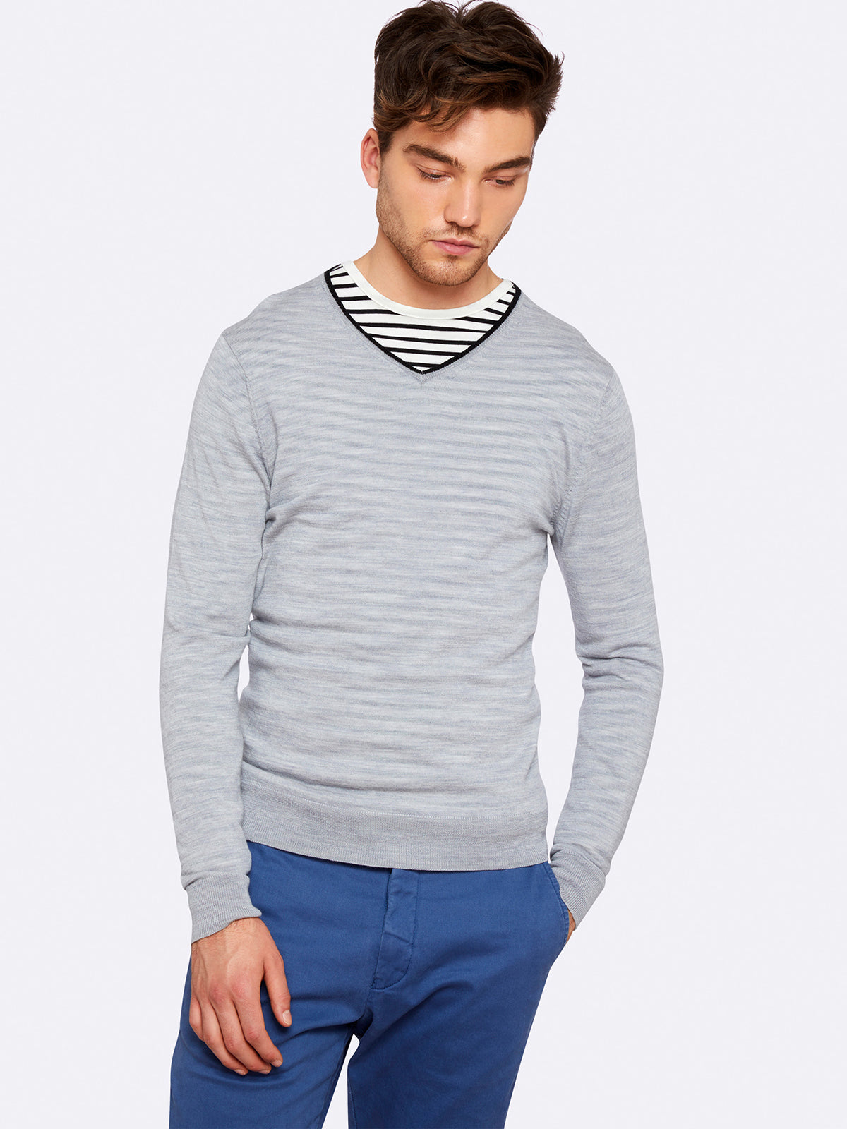 PERRY V-NECK TIPPING PULLOVER