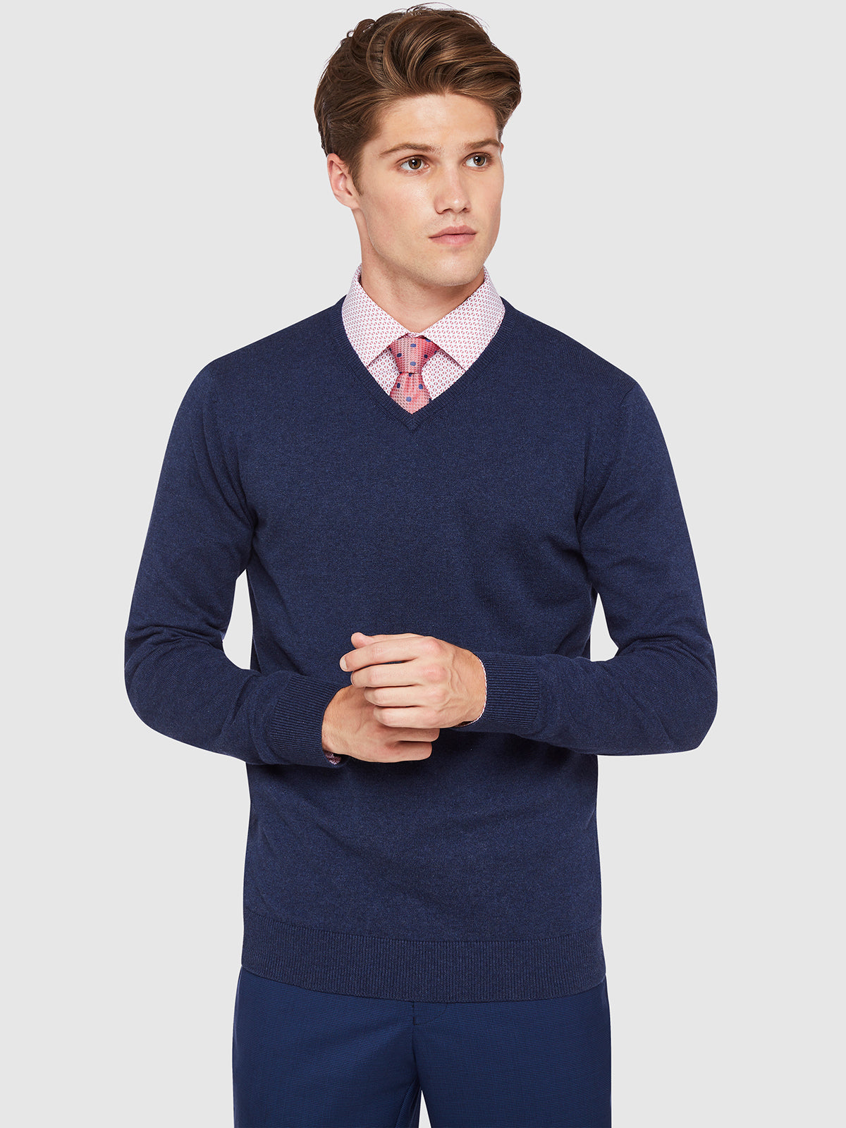 COTTON V-NECK PULLOVER