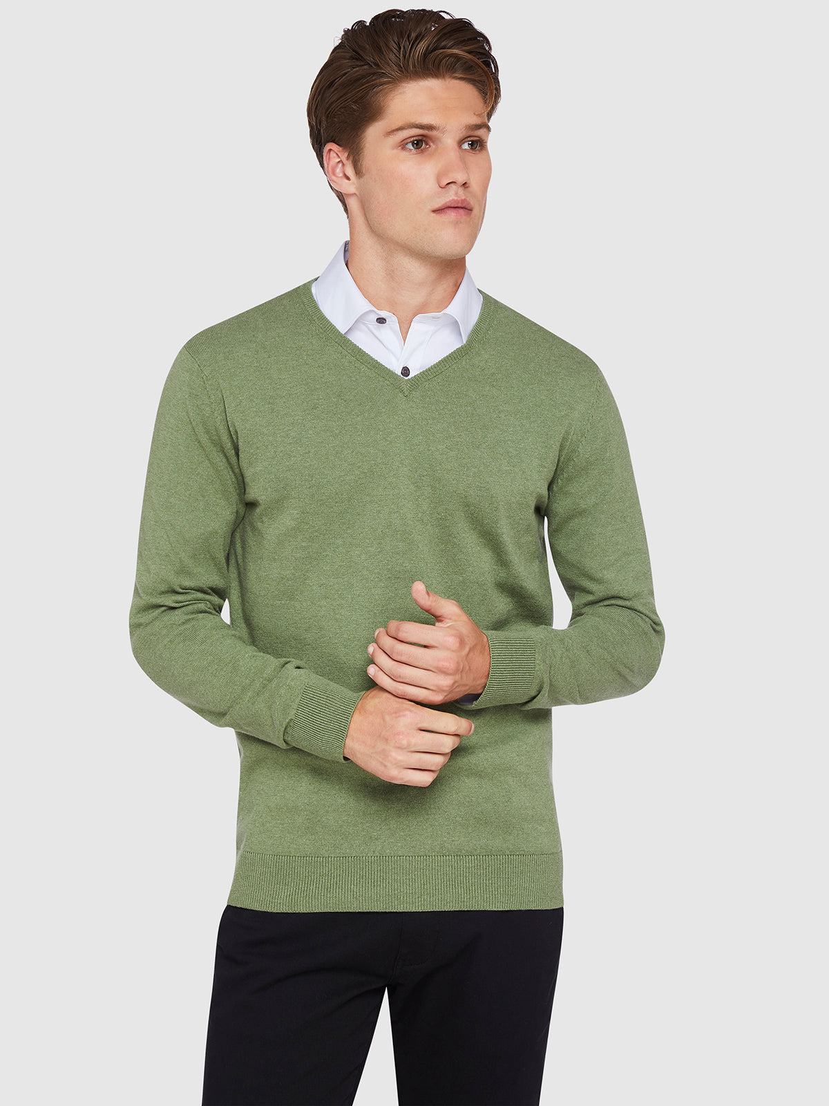 COTTON V-NECK PULLOVER