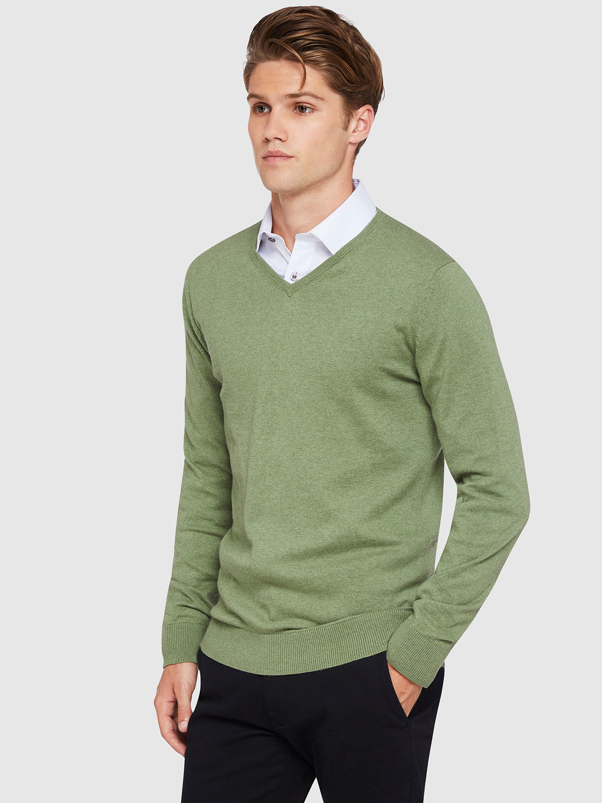 COTTON V-NECK PULLOVER