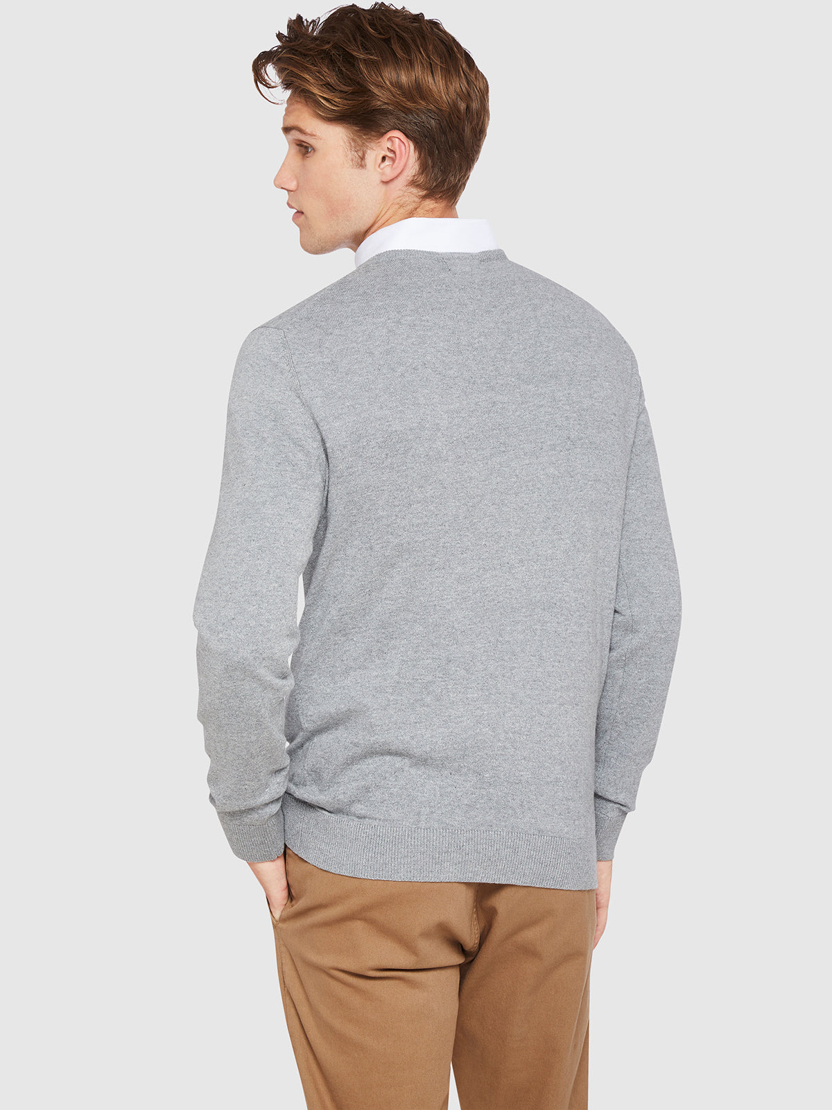 COTTON V-NECK PULLOVER