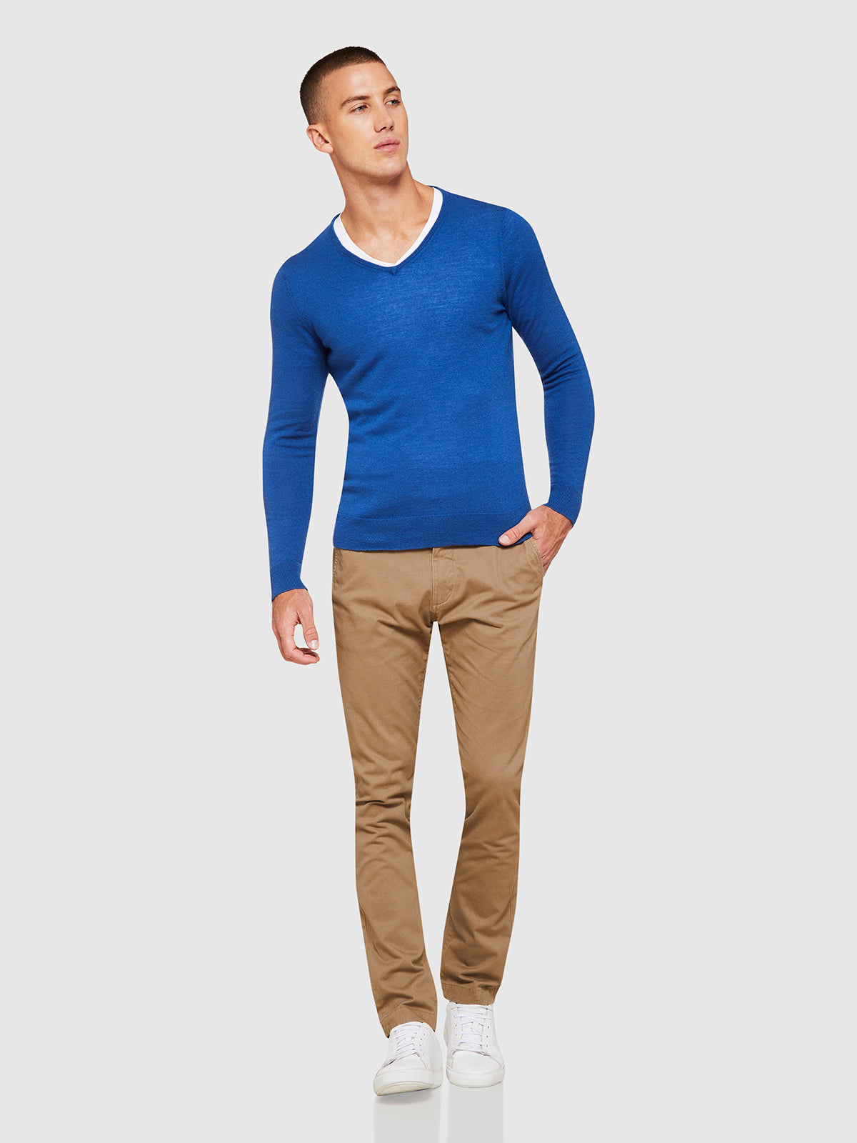 MERINO WOOL V-NECK KNIT