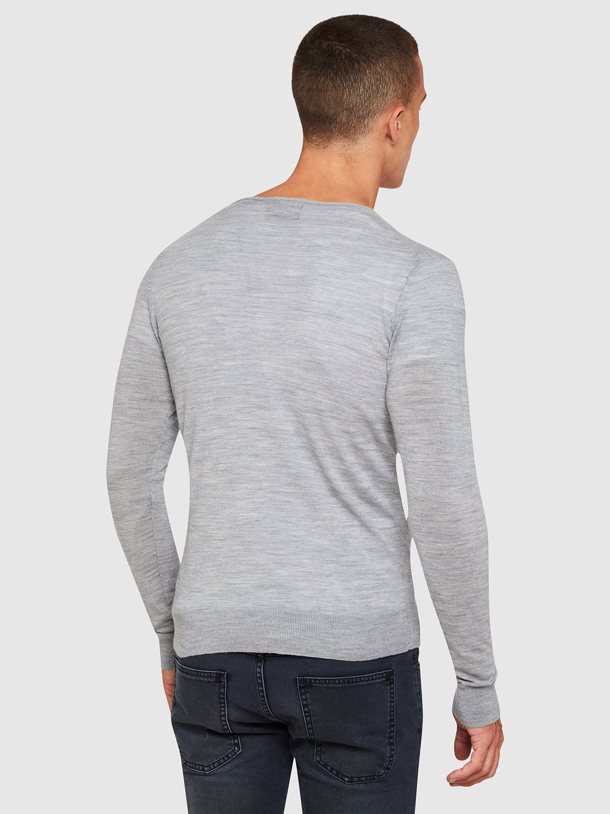 MERINO WOOL V-NECK KNIT