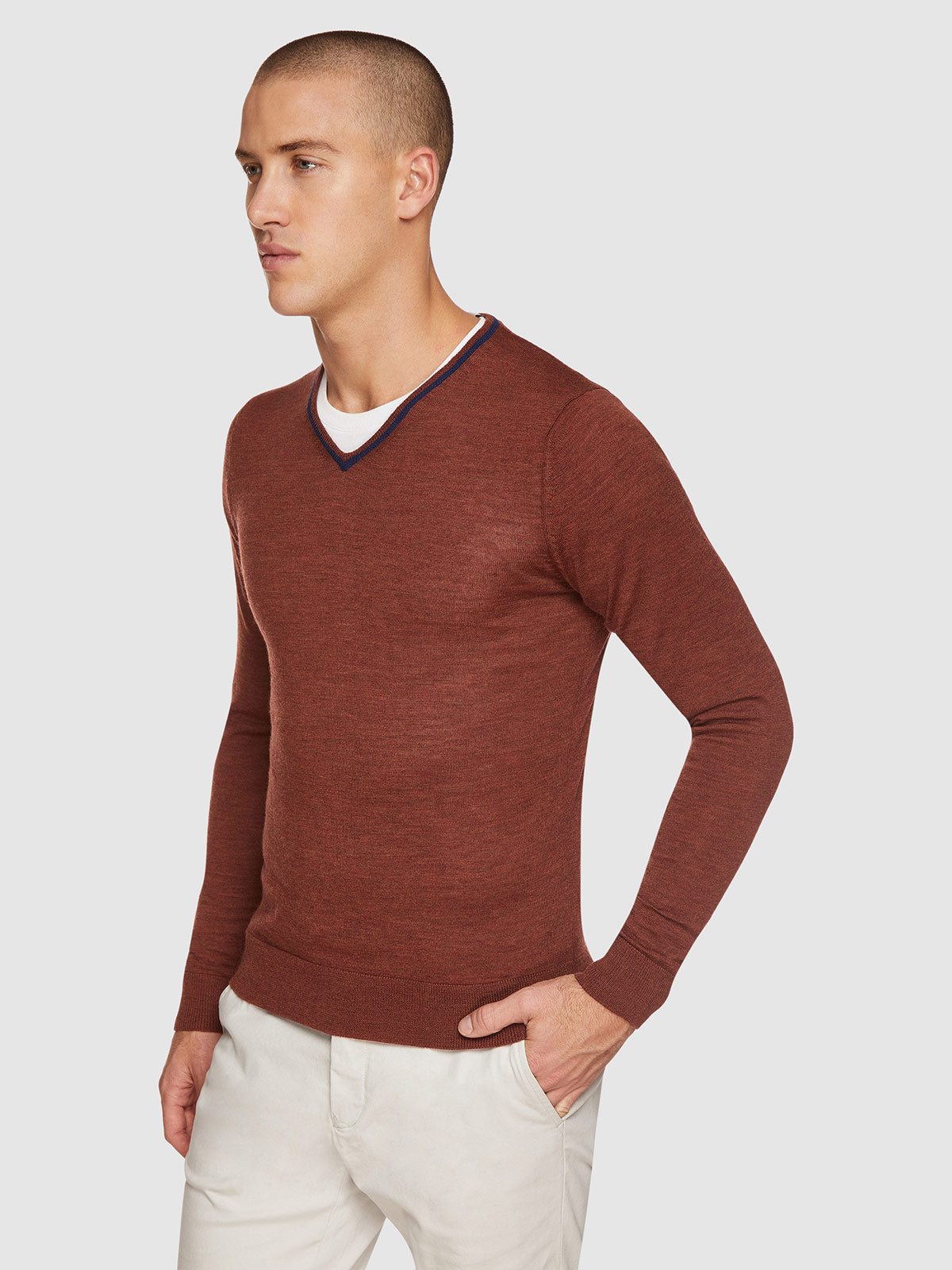 PERRY TIPPING VNECK WOOL PULLOVER