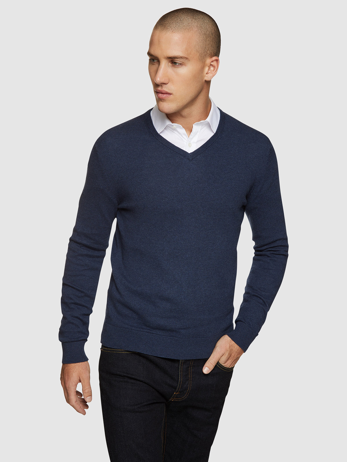 COTTON V-NECK PULLOVER