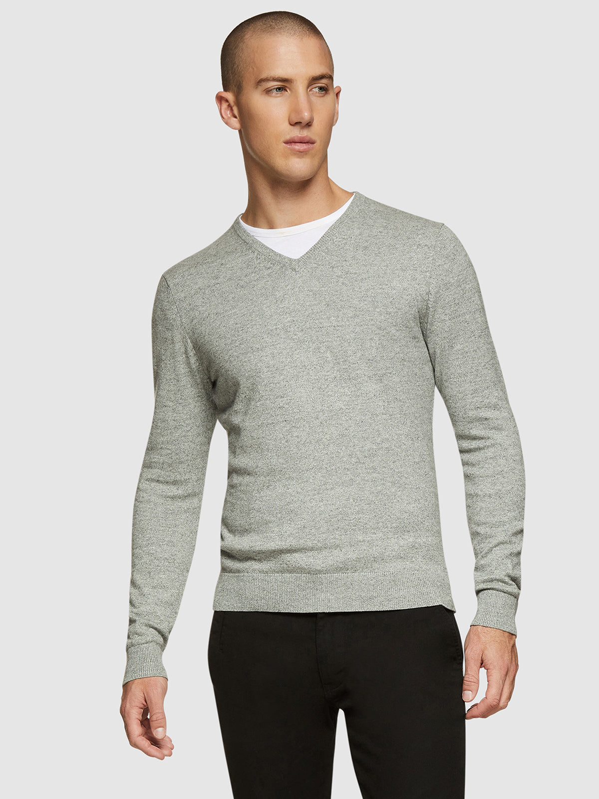 COTTON V-NECK PULLOVER