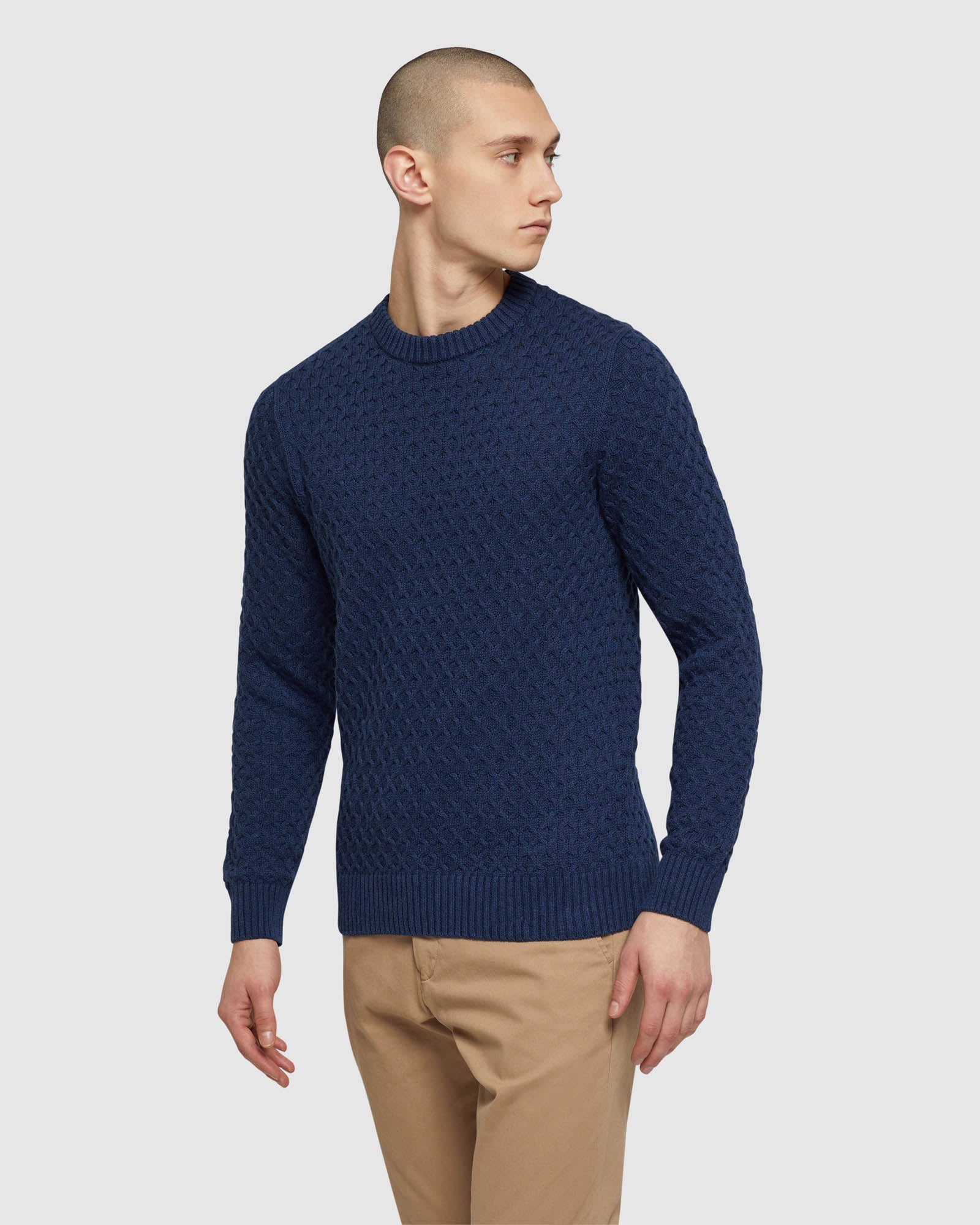 FLYNN CREW NECK KNIT