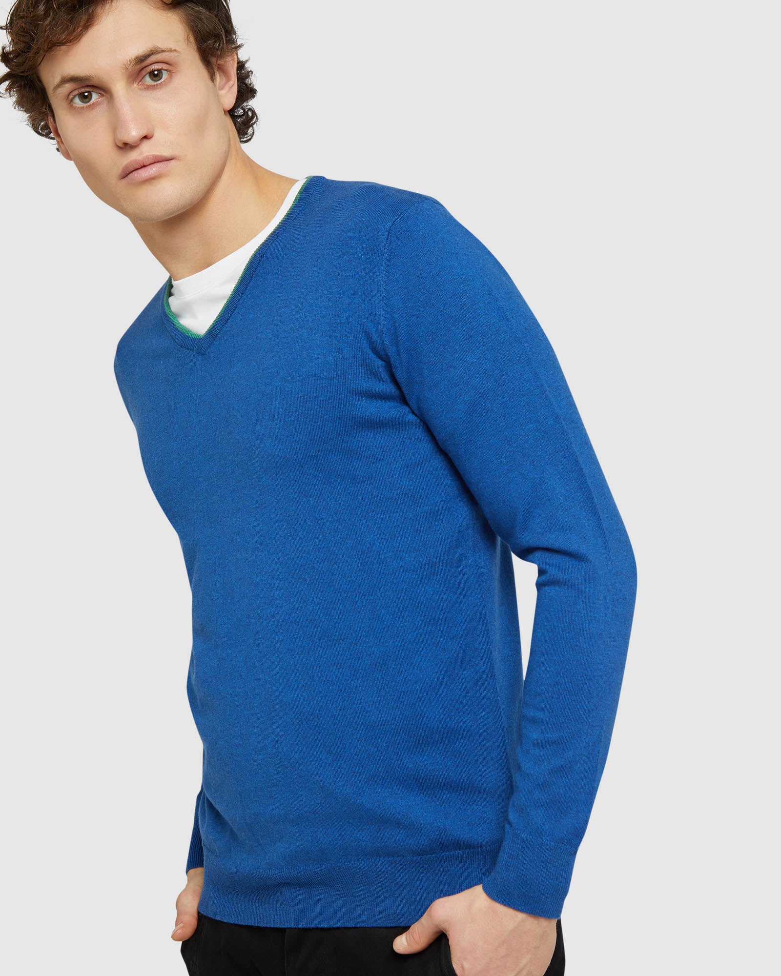 PERRY TIPPING V-NECK PULLOVER