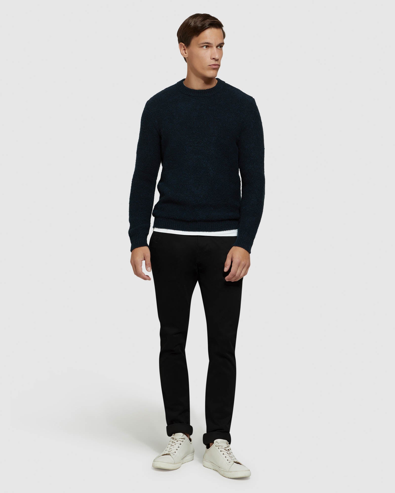 LEO SOFT CREW NECK KNIT