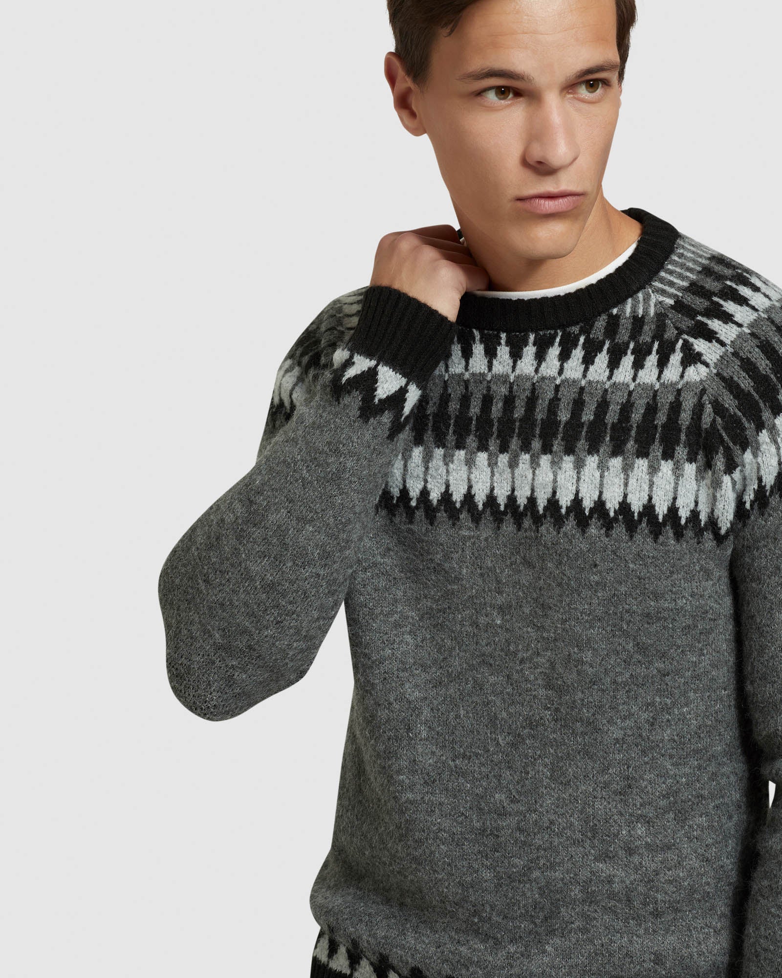 LACHIE PATTERNED KNIT