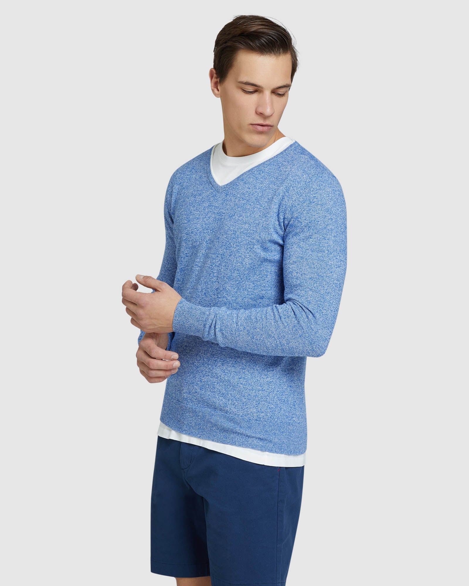 PERRY TIPPING V-NECK PULLOVER