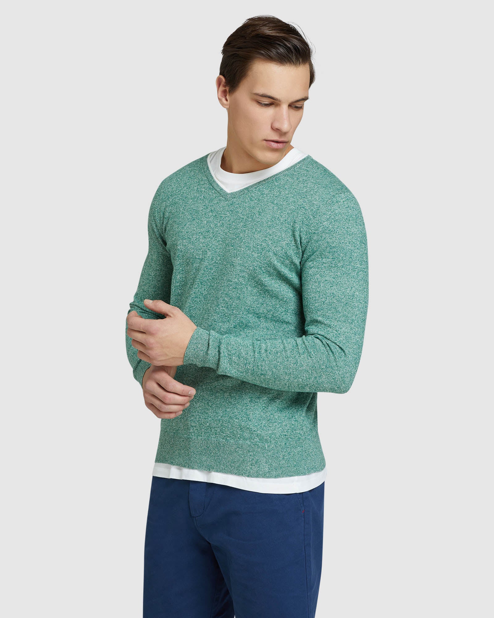 PERRY TIPPING V-NECK PULLOVER