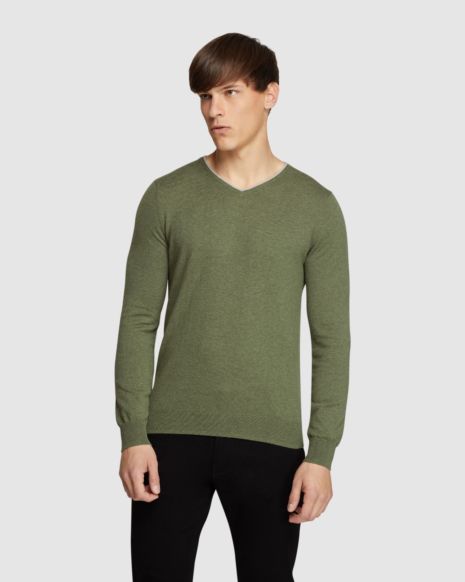 PERRY TIPPING V-NECK CASHMERE BLEND