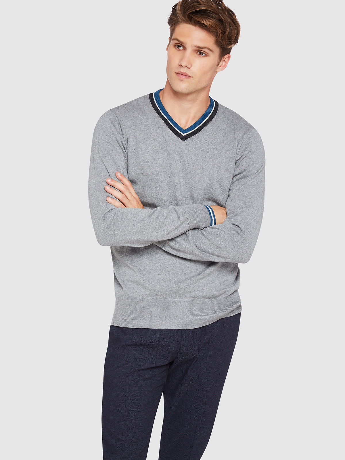 JAX TIPPING V-NECK PULLOVER