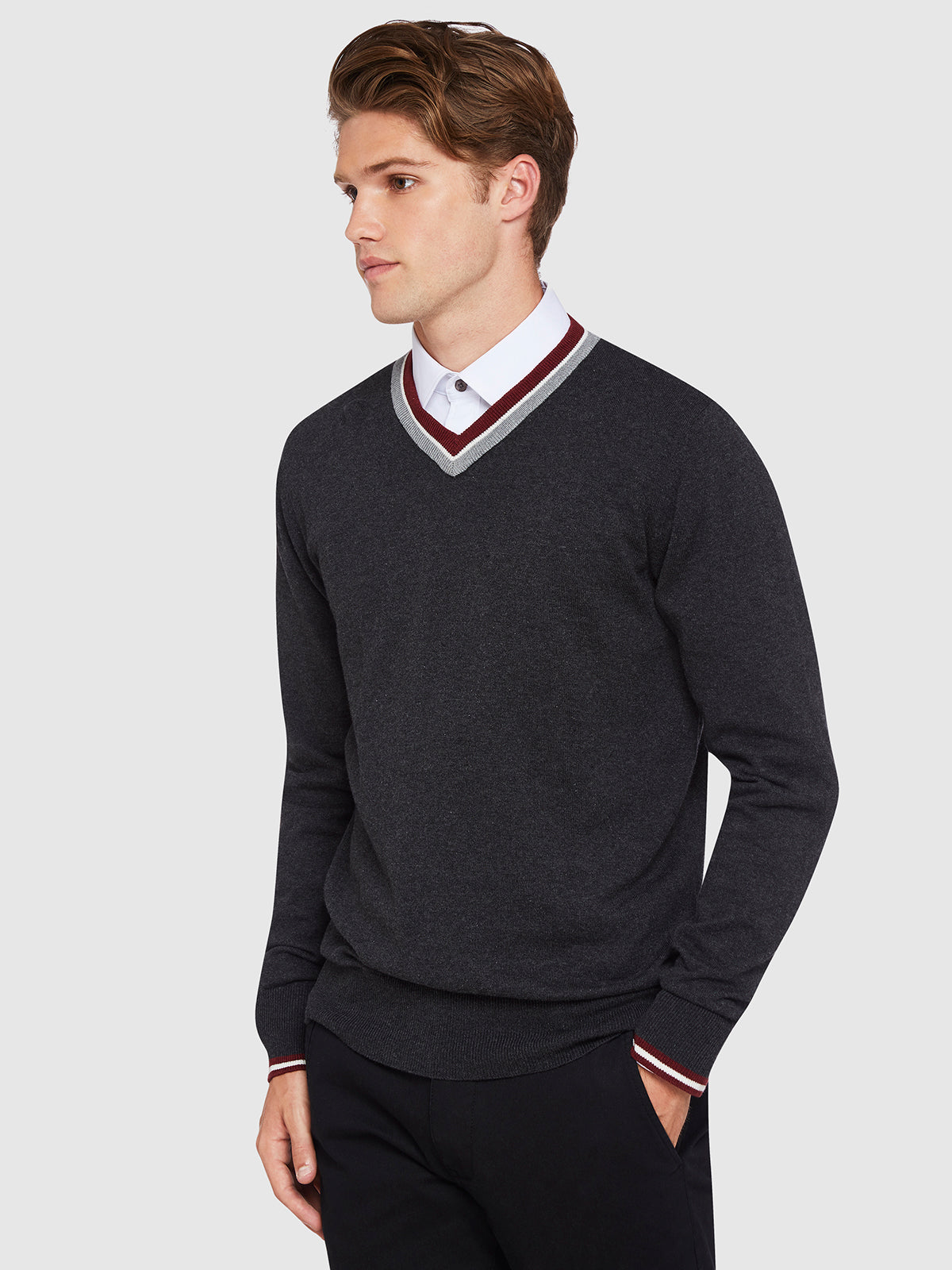 JAX TIPPING V-NECK PULLOVER