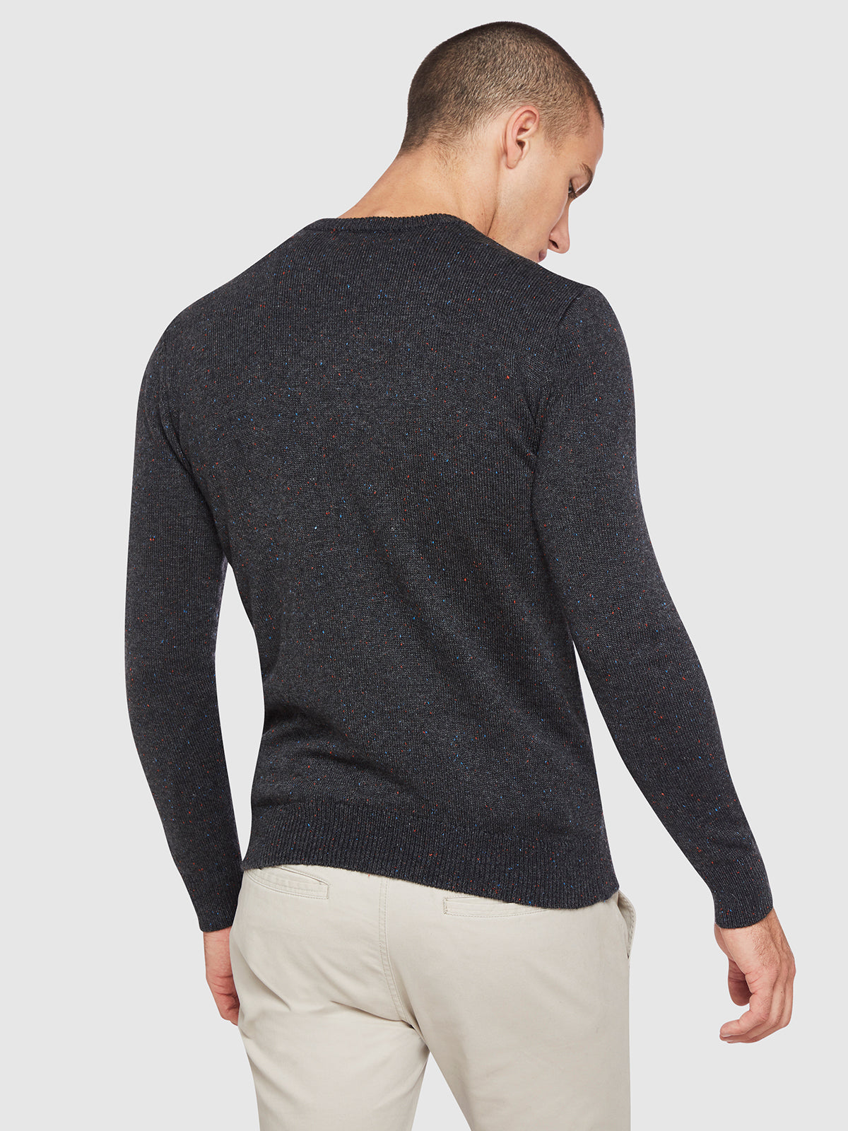 LAWRENCE V-NECK KNIT