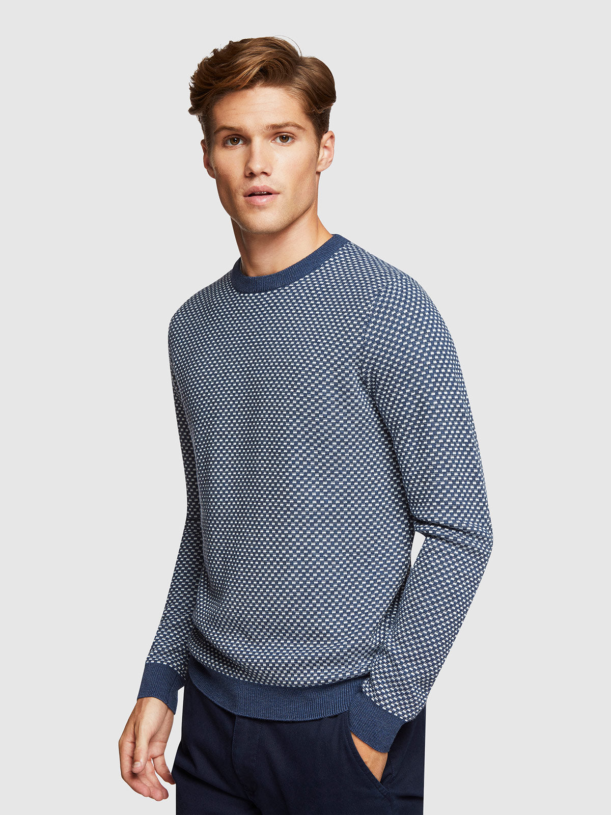 SAXON JACQUARD KNIT