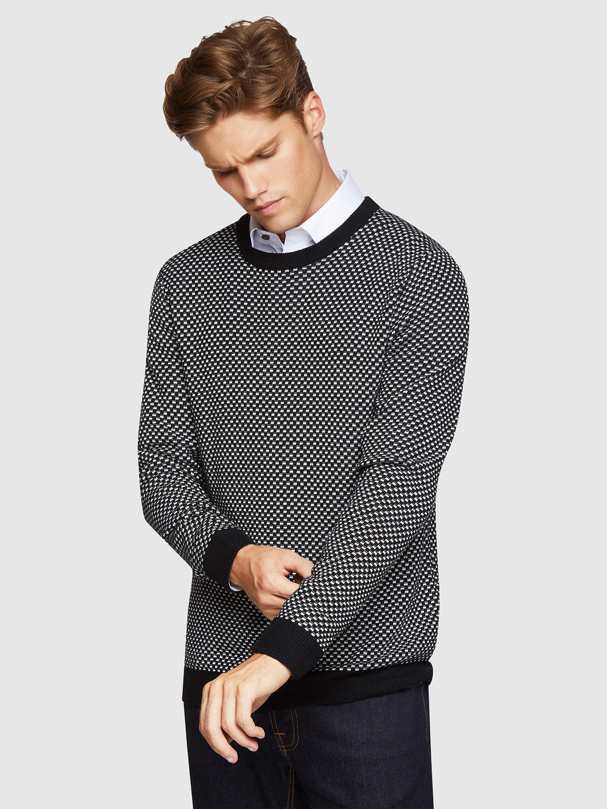 SAXON JACQUARD KNIT