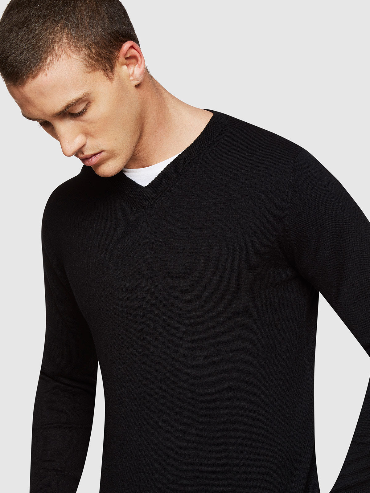 CALLUM COTTON SILK VNECK PULLOVER