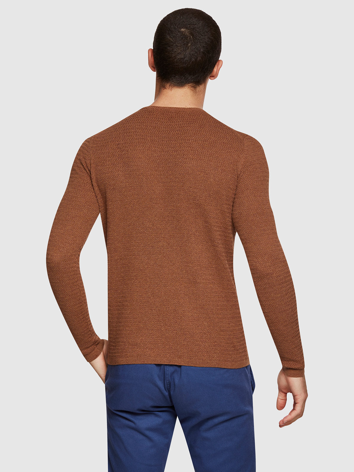 BARTON TEXTURED CREWNECK PULLOVER