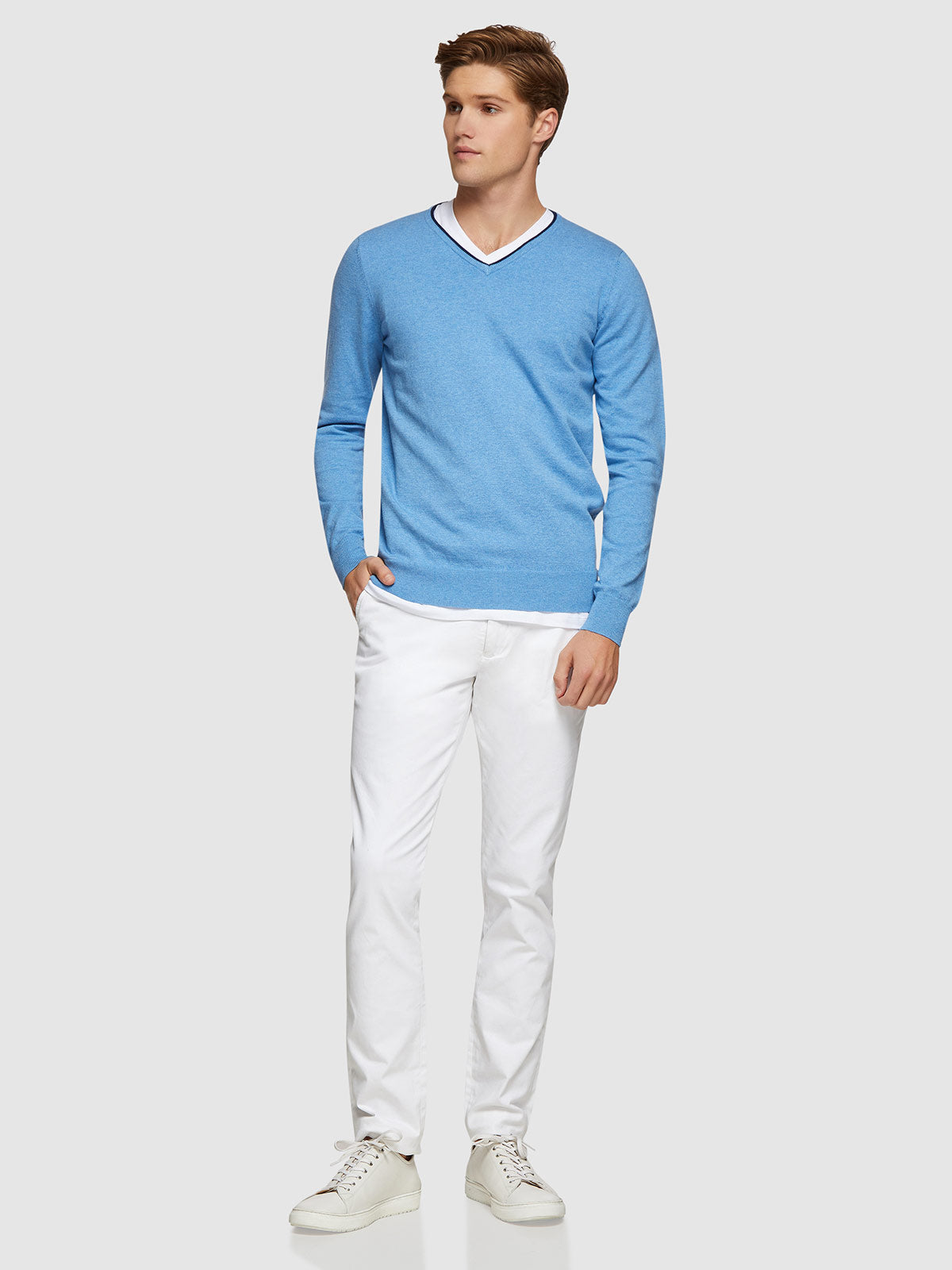 PERRY TIPPING V-NECK PULLOVER