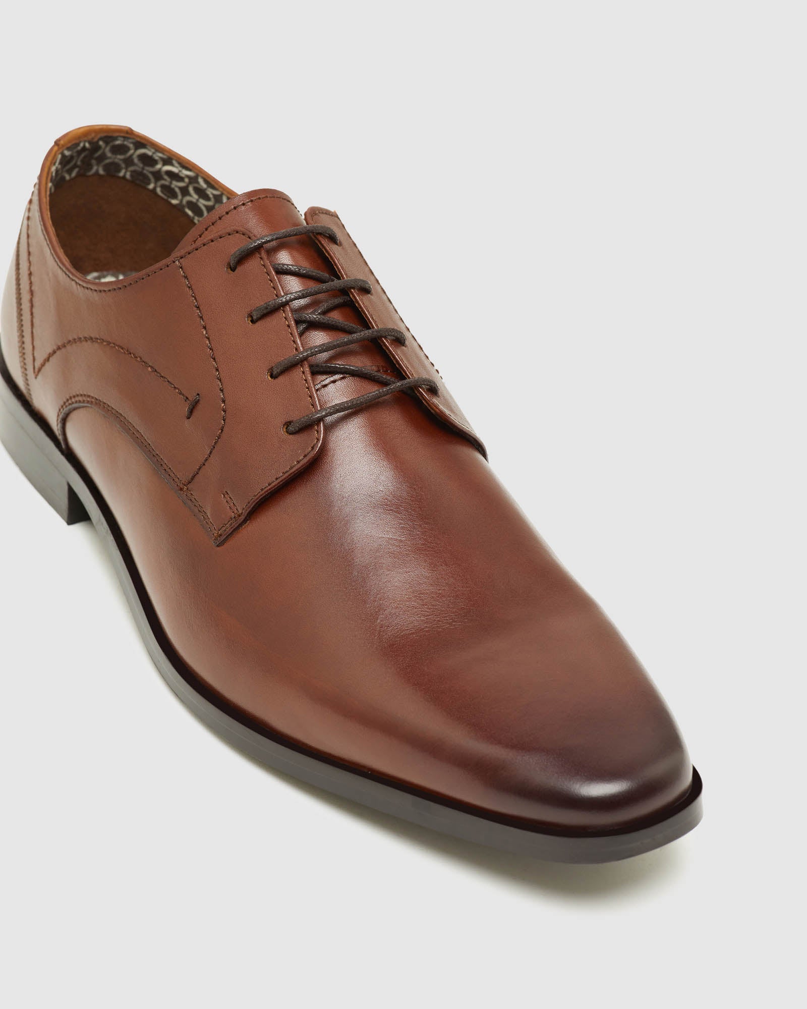 CEDRICK LEATHER DERBY SHOES