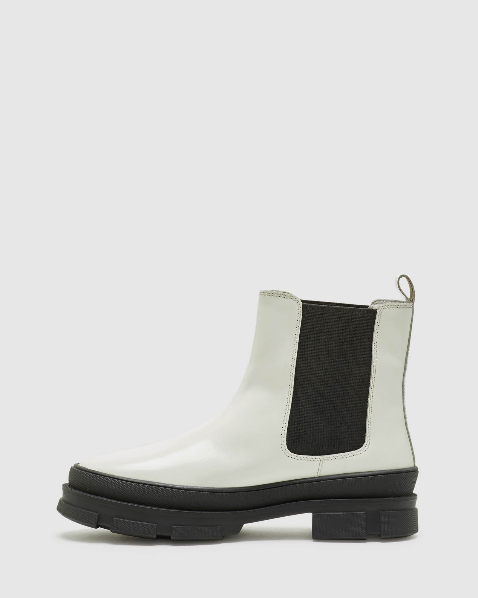 LEO CHELSEA BOOTS