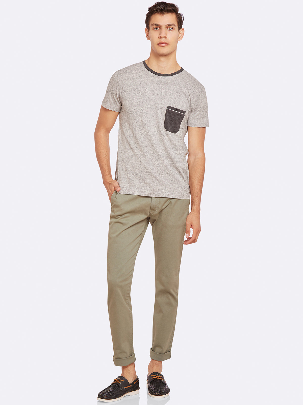 CONTRAST TRIM T-SHIRT