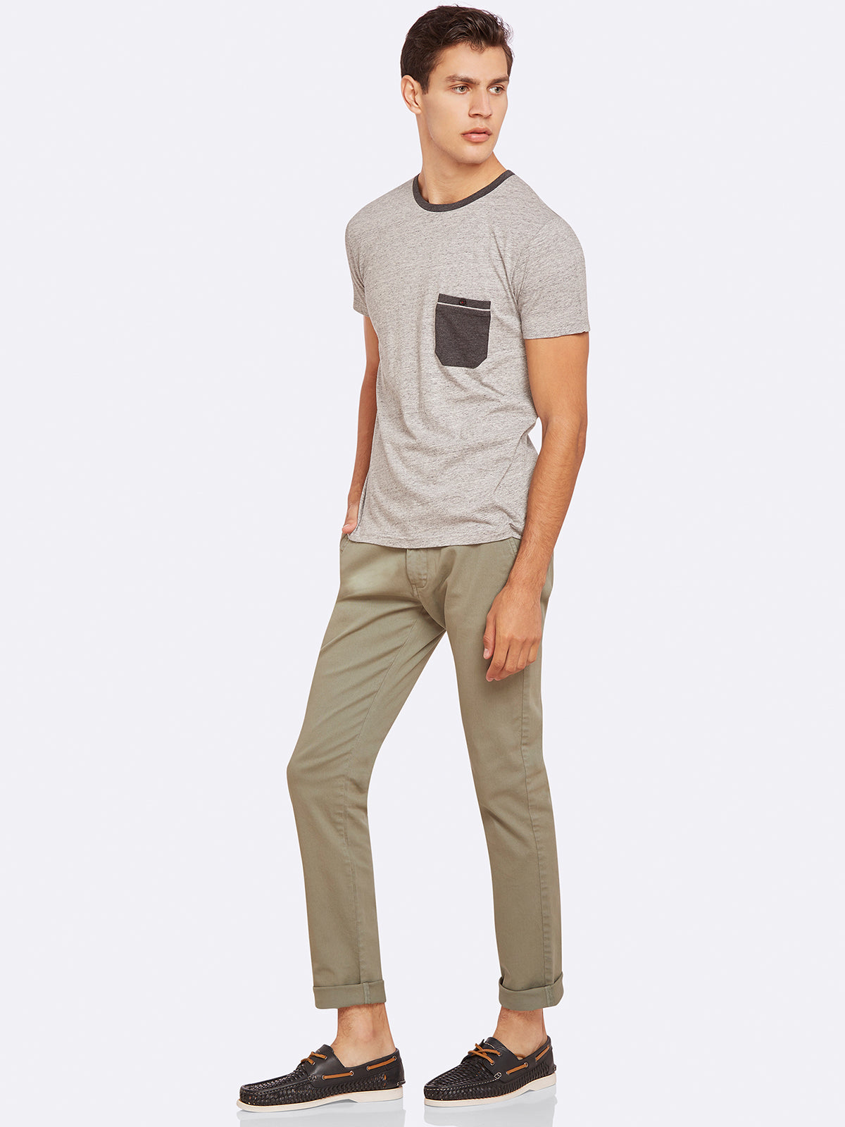 CONTRAST TRIM T-SHIRT