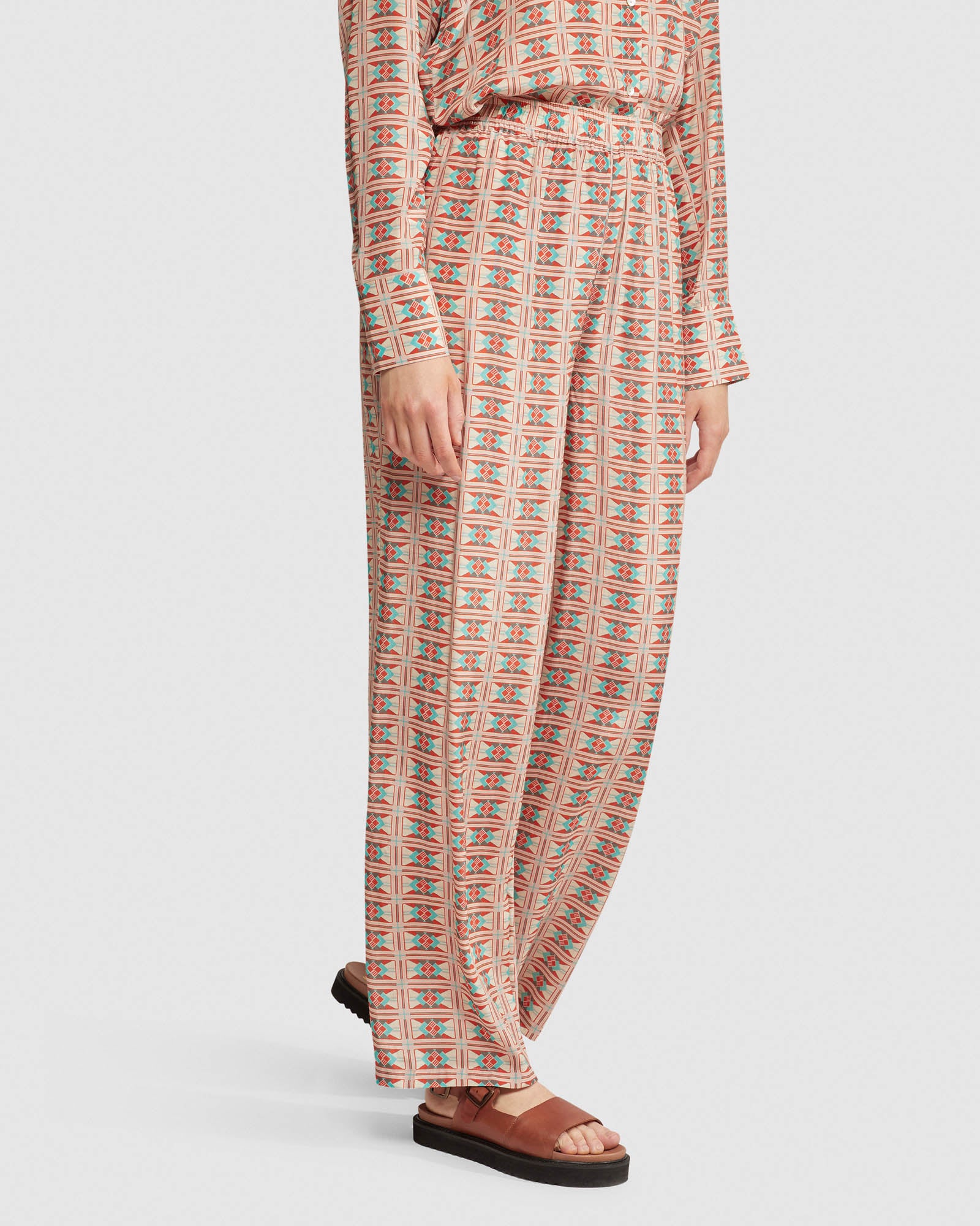 CHANTEL GEO PRINTED WIDE LEG PANTS