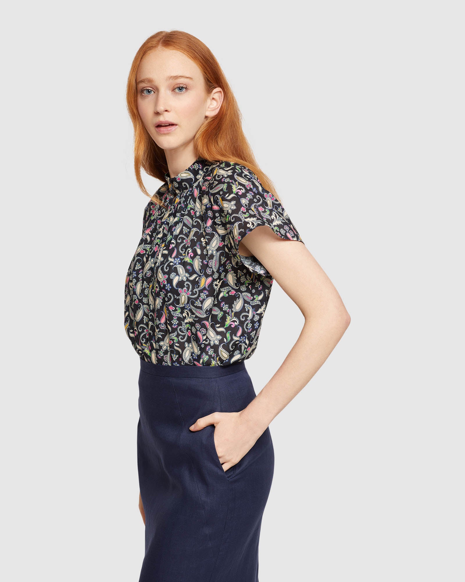 ARIELA FLORAL PRINTED TOP