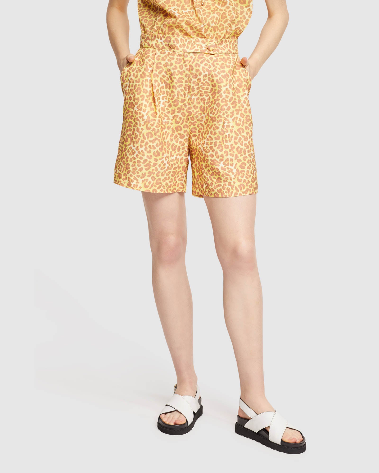 SASHA LINEN BLEND SHORTS