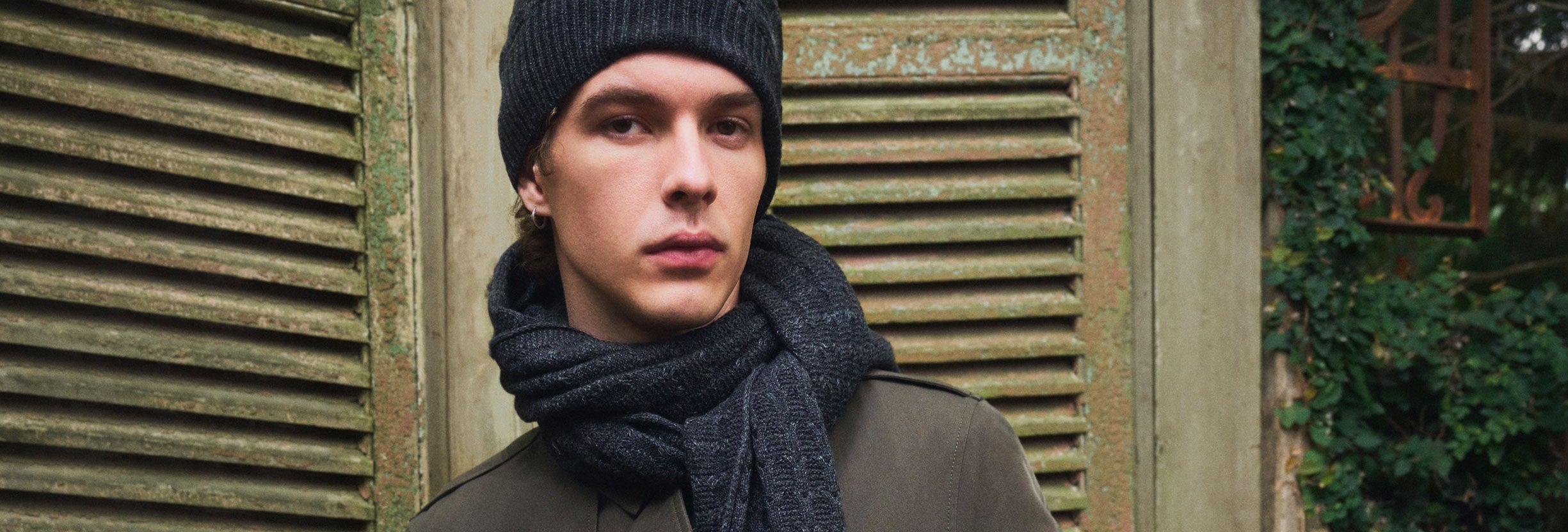 21 Best Men's Scarves in 2023: Cashmere, Wool, and More