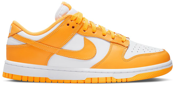 通販新品 NIKE - NIKE SB DUNK LOW LASER ORANGEの通販 by まつ's shop