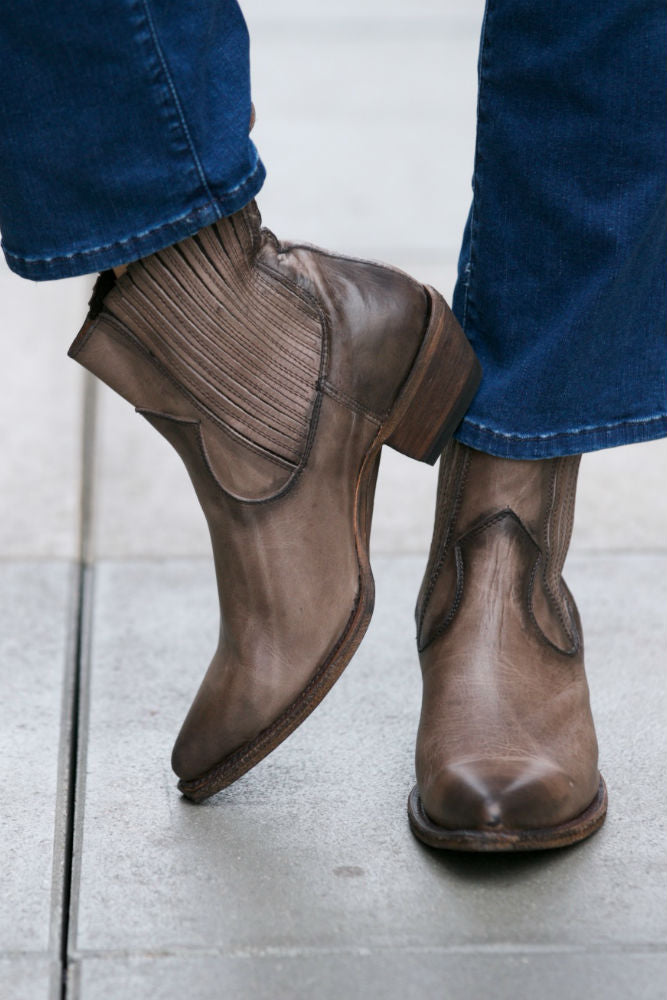 frye sacha western bootie