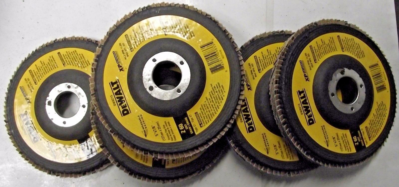 DEWALT DW8212 4-1/2-Inch by 7/8-Inch Z80 T27 Flap Disc Extended Perfor