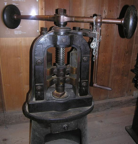 antique oil press antique screw