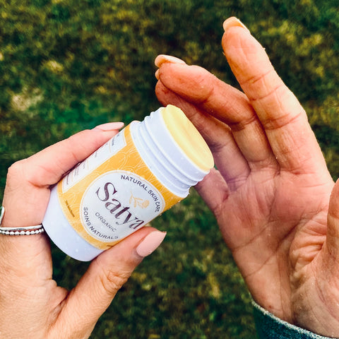 Using Satya Organic Skin Care for Eczema and Dry Skin, Heal and Protect your skin naturally, organic skin care with anti-inflammatory properties developed with scientific evidence and natural medicine, soothing skin balm for burns cuts and flaky dryness 